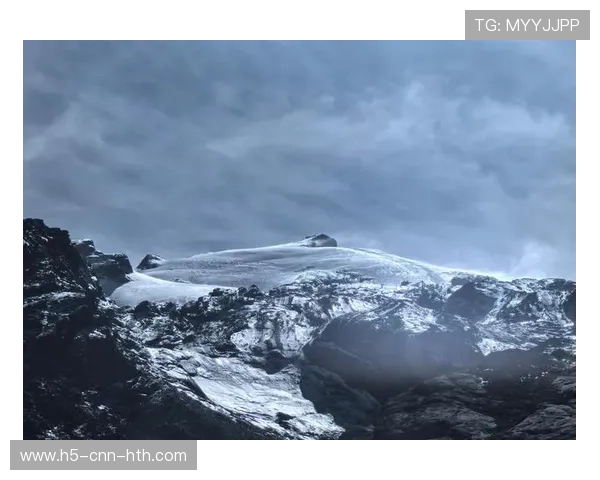 “雪山极速：高原赛段的生死时速”，雪山降速